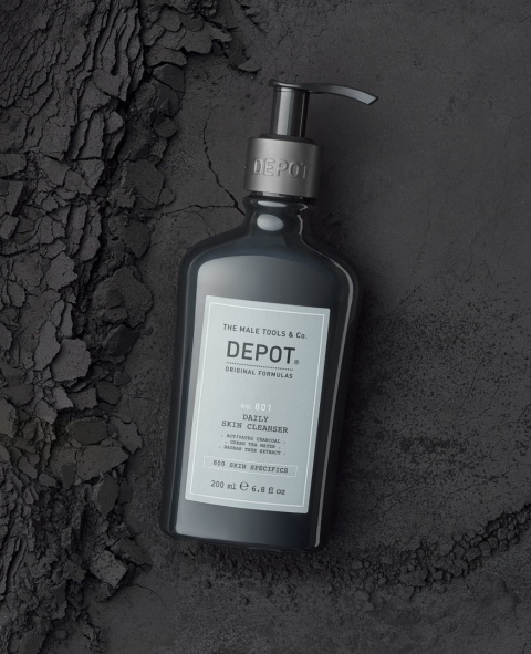 NO. 801 OCZYSZCZAJĄCY ŻEL Z AKTYWNYM WĘGLEM O POTRÓJNYM DZIAŁANIU // DEPOT